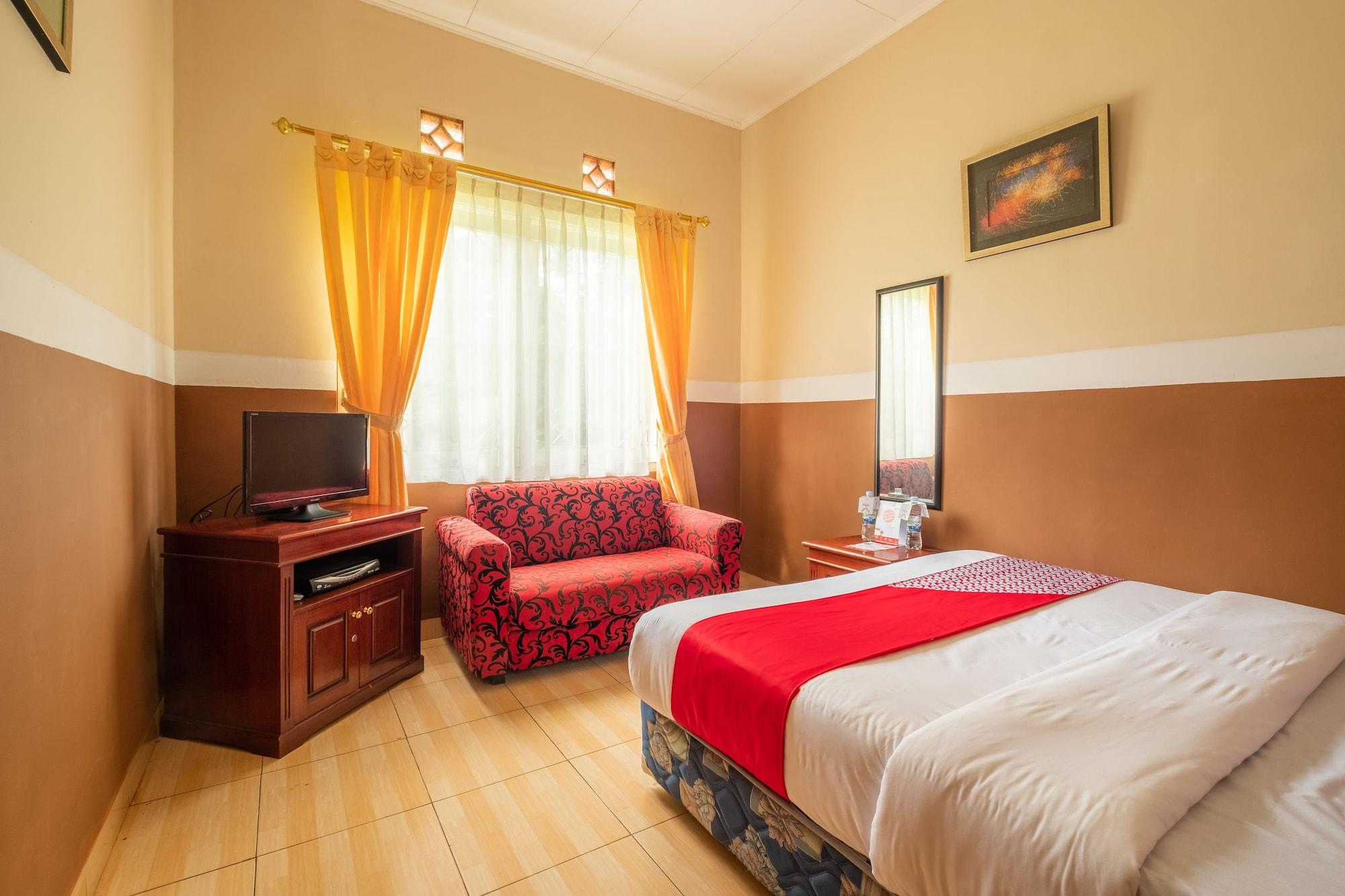 Reddoorz Plus At Grand Yustik Sukabumi Kültér fotó