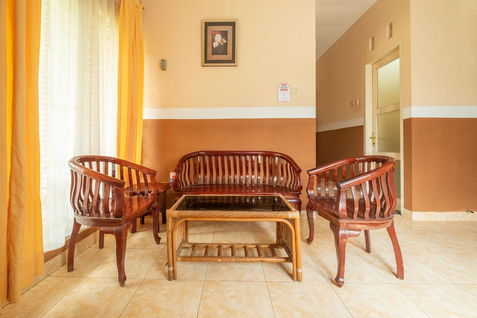Reddoorz Plus At Grand Yustik Sukabumi Kültér fotó